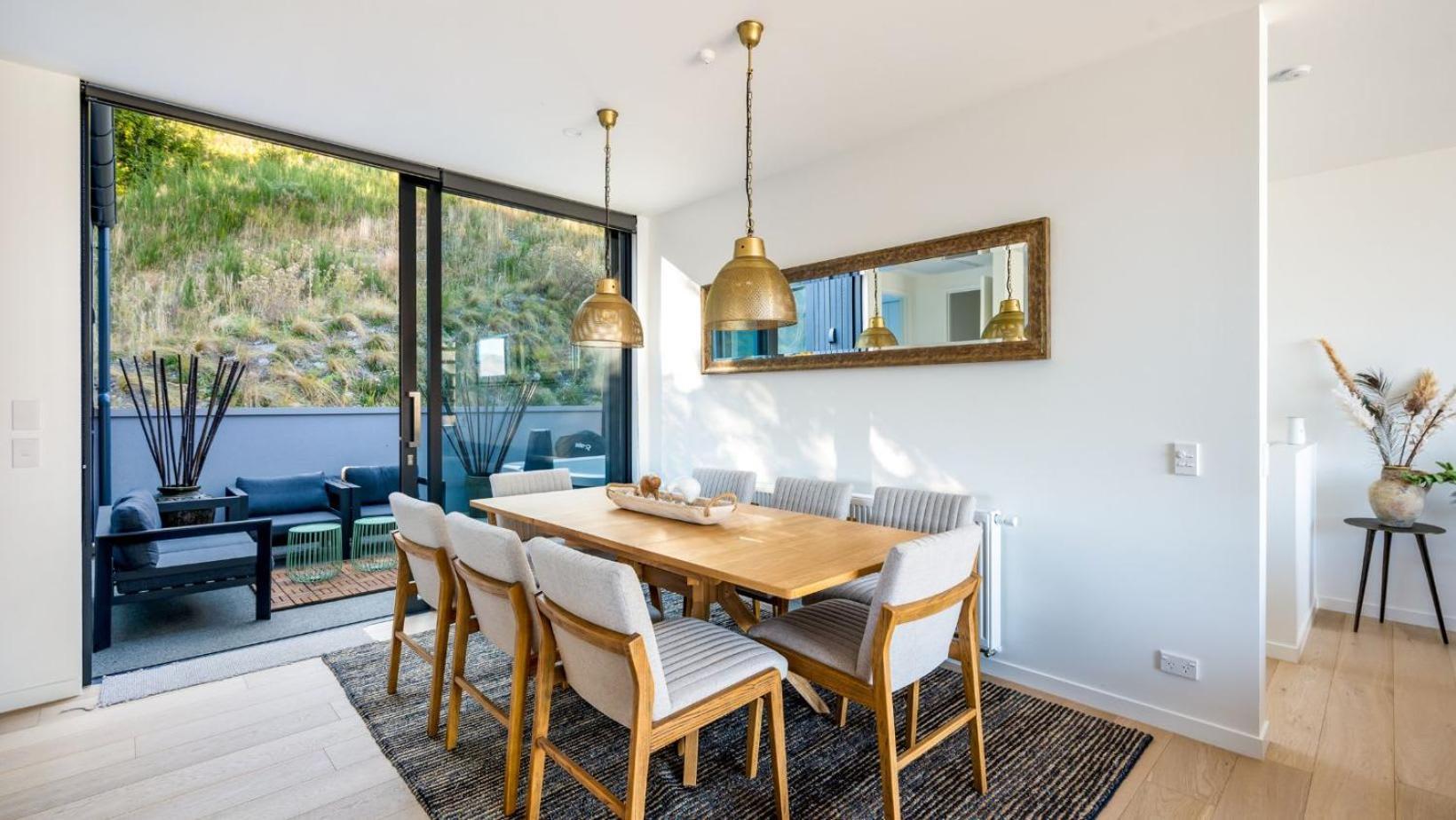 The Tiers- Hot Tub- Ac- Bbq- Free Parking Villa Queenstown Exterior foto